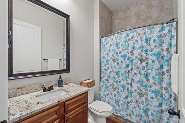 4 Plantation Oaks Drive, Mary Esther, FL 32569