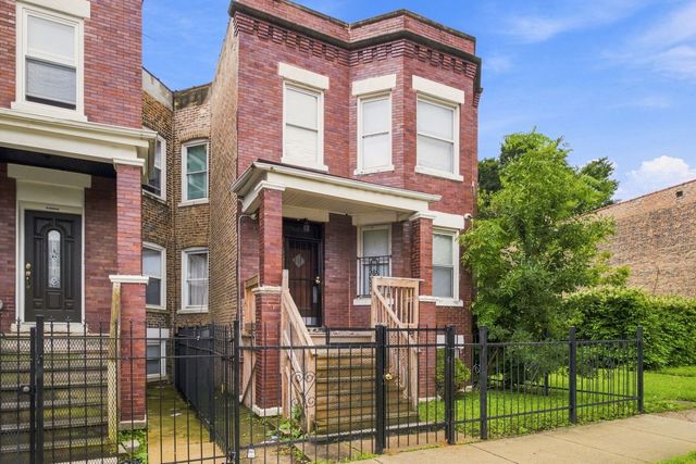 4833 W GLADYS Avenue, Chicago, IL 60644
