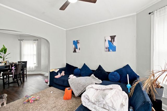 4833 W GLADYS Avenue, Chicago, IL 60644
