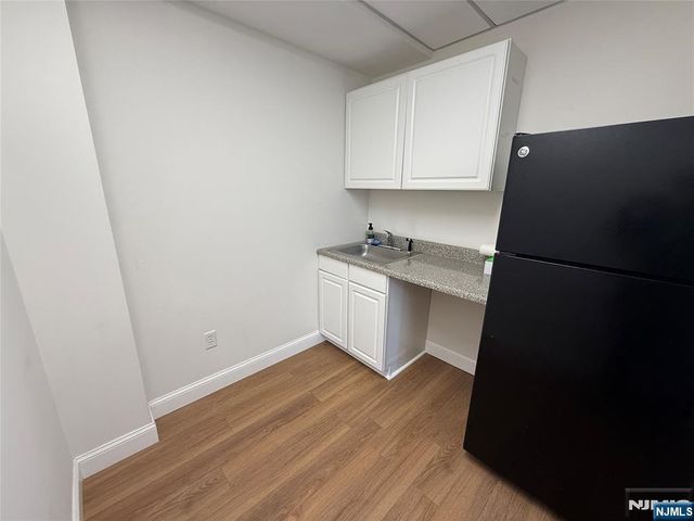 206 Bellevue Avenue, Montclair, NJ 07043