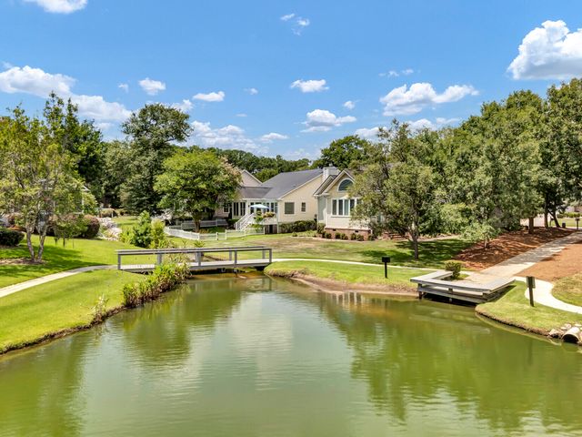 2658 Woodfield Court, North Charleston, SC 29406