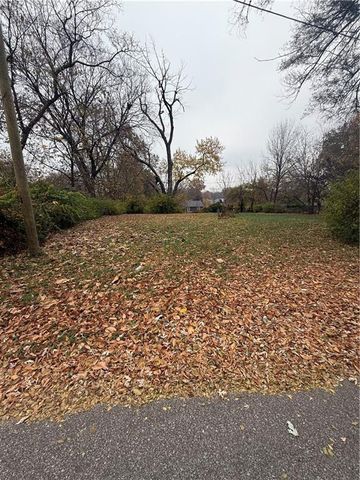 2811 S 37th Street, Kansas City, KS 66106