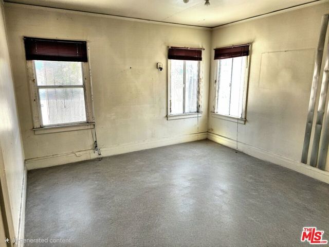 4260 S Figueroa Street, Los Angeles, CA 90037