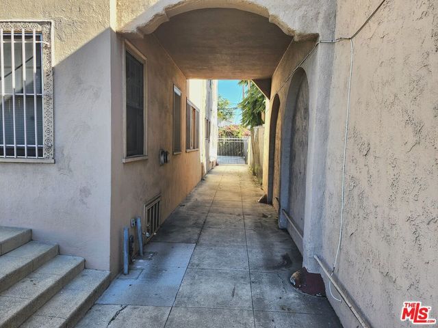 4260 S Figueroa Street, Los Angeles, CA 90037