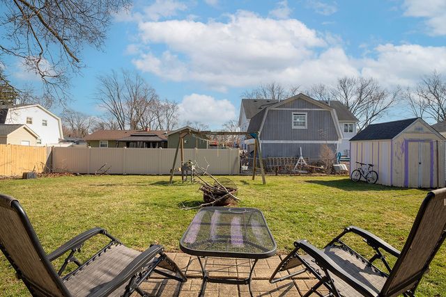 251 Clearmont Drive, Elk Grove Village, IL 60007