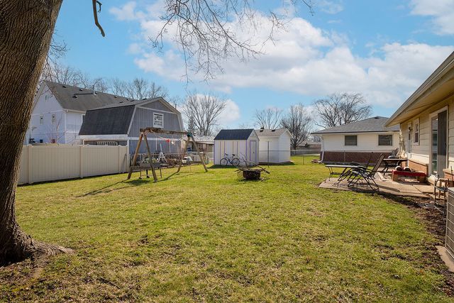 251 Clearmont Drive, Elk Grove Village, IL 60007