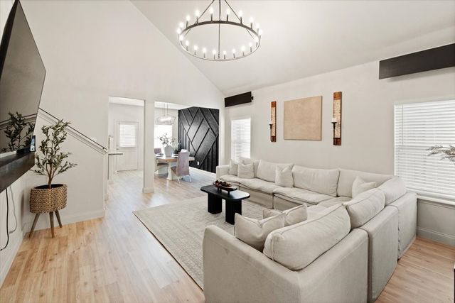 1612 Kings Glen Lane, Fort Worth, TX 76140