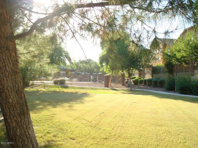 2024 S BALDWIN -- 66, Mesa, AZ 85209