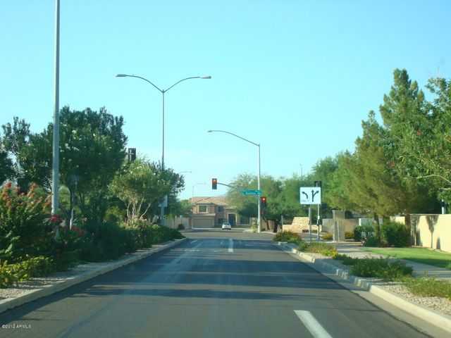 2024 S BALDWIN -- 66, Mesa, AZ 85209