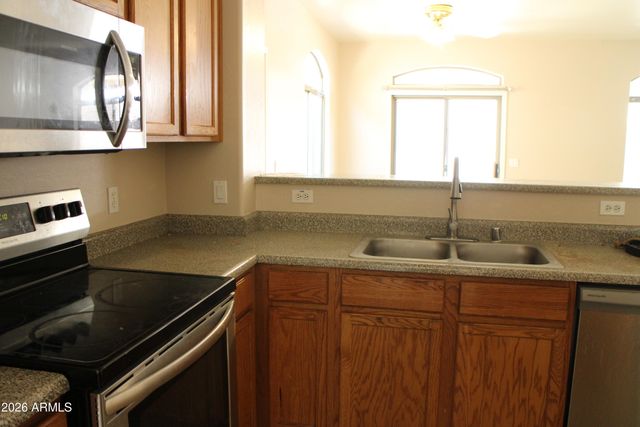 2024 S BALDWIN -- 66, Mesa, AZ 85209
