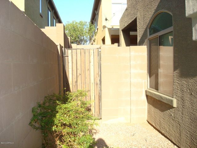 2024 S BALDWIN -- 66, Mesa, AZ 85209