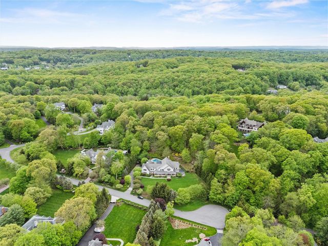 7 Ridgeview Circle, Armonk, NY 10504