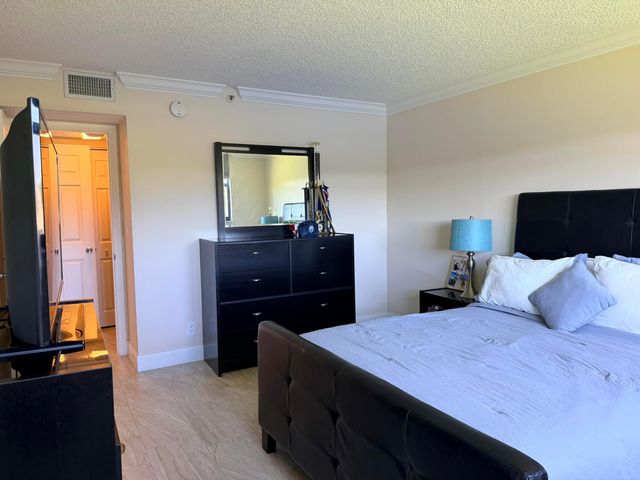 1266 S MILITARY Trail 525, Deerfield Beach, FL 33442