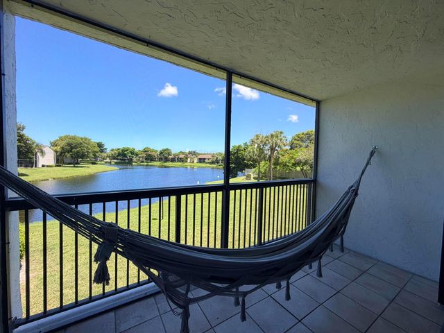 1266 S MILITARY Trail 525, Deerfield Beach, FL 33442