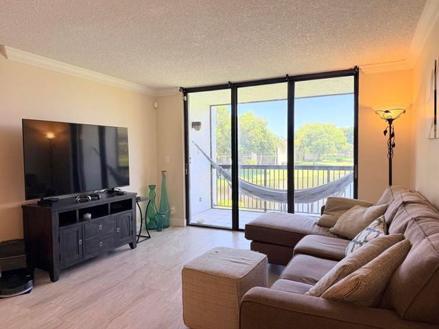 1266 S MILITARY Trail 525, Deerfield Beach, FL 33442