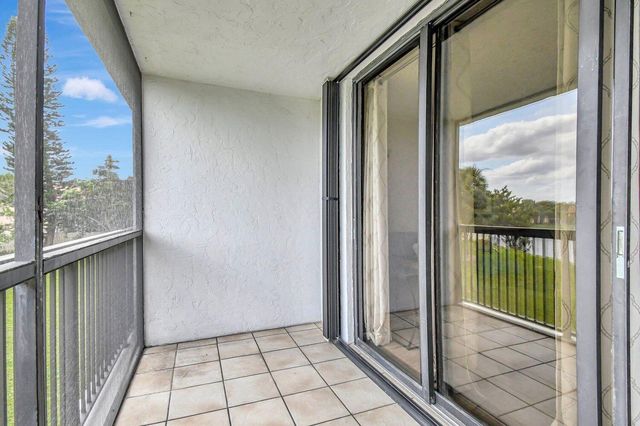 1266 S MILITARY Trail 525, Deerfield Beach, FL 33442