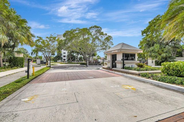 1266 S MILITARY Trail 525, Deerfield Beach, FL 33442