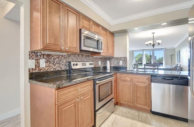 1266 S MILITARY Trail 525, Deerfield Beach, FL 33442
