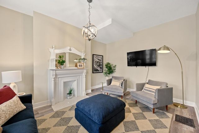 3016 Hackberry Street, Cincinnati, OH 45206