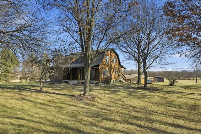 12703 N Robinhood Lane, Kansas City, MO 64164