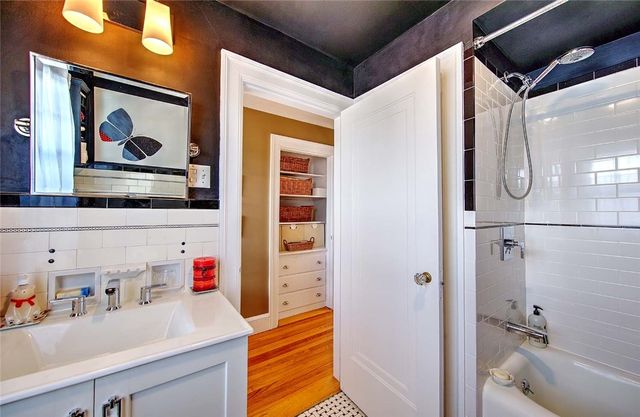 6 Alfred Stone Road, Providence, RI 02906