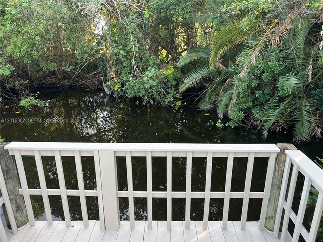 56 Cardinal Dr, North Fort Myers, FL 33917