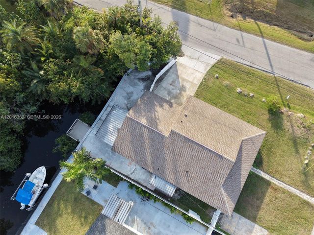 56 Cardinal Dr, North Fort Myers, FL 33917