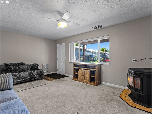 3311 Se 1ST St, Gresham, OR 97080