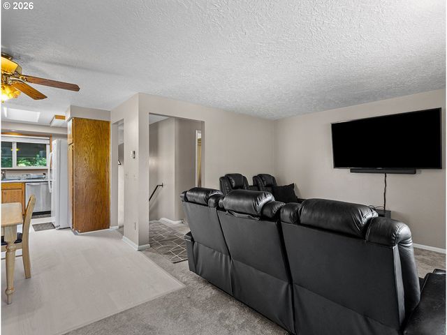 3311 Se 1ST St, Gresham, OR 97080