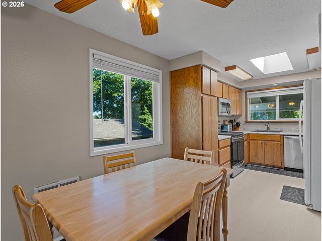 3311 Se 1ST St, Gresham, OR 97080