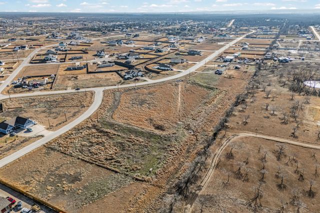 255 Bianca CIR, Del Valle, TX 78617