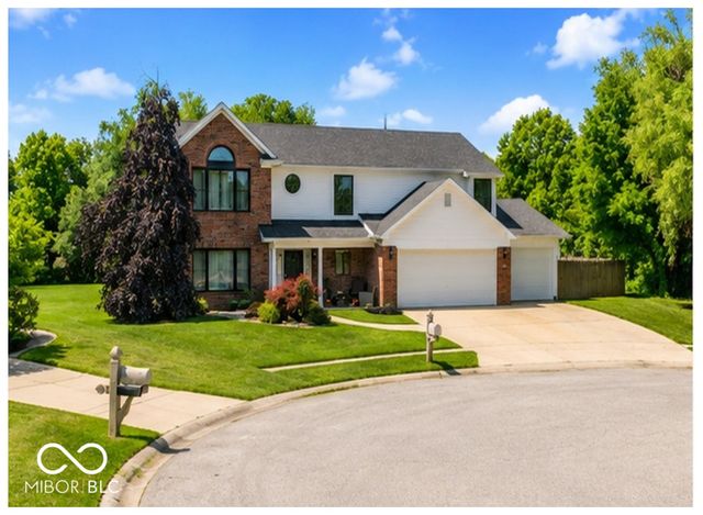 1237 Luce Creek Circle, Greenwood, IN 46142