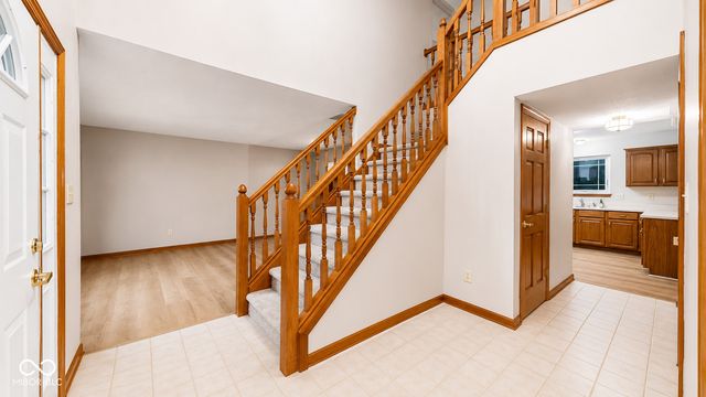 1237 Luce Creek Circle, Greenwood, IN 46142