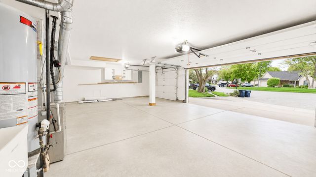 1237 Luce Creek Circle, Greenwood, IN 46142