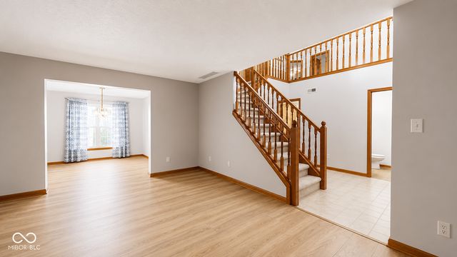 1237 Luce Creek Circle, Greenwood, IN 46142