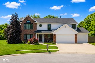 1237 Luce Creek Circle, Greenwood, IN 46142