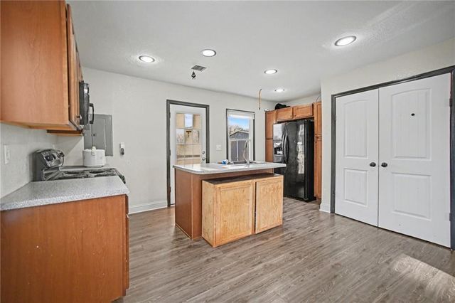 2707 N 64th Street, Kansas City, KS 66104