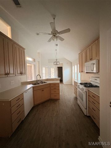 7301 HEATHERMOORE Loop, Montgomery, AL 36117