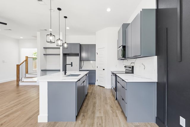 1634 Marfa Avenue, Dallas, TX 75216