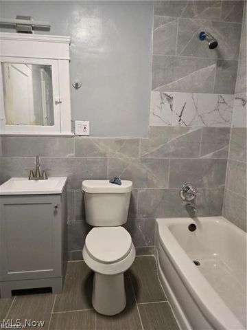 9502 Empire Avenue, Cleveland, OH 44108