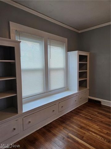 9502 Empire Avenue, Cleveland, OH 44108