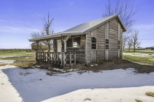 8275 County Road 4, Pampa, TX 79065