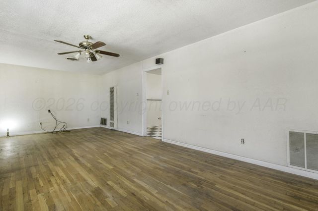 8275 County Road 4, Pampa, TX 79065