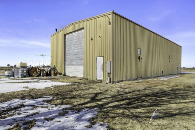 8275 County Road 4, Pampa, TX 79065