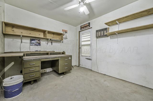 8275 County Road 4, Pampa, TX 79065