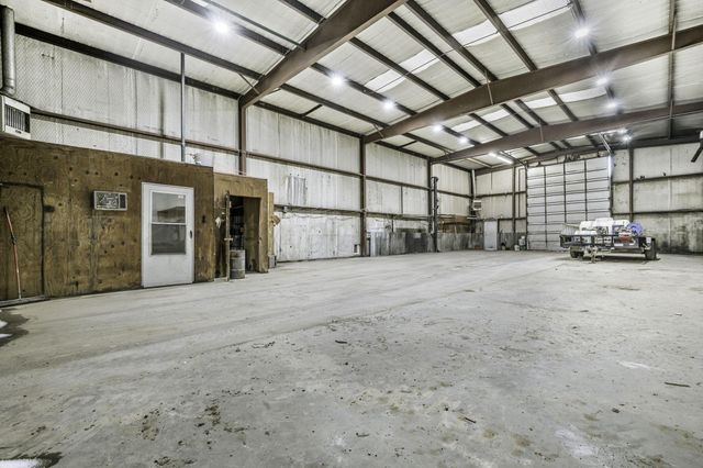 8275 County Road 4, Pampa, TX 79065