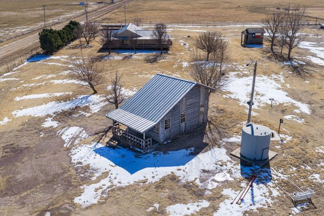 8275 County Road 4, Pampa, TX 79065