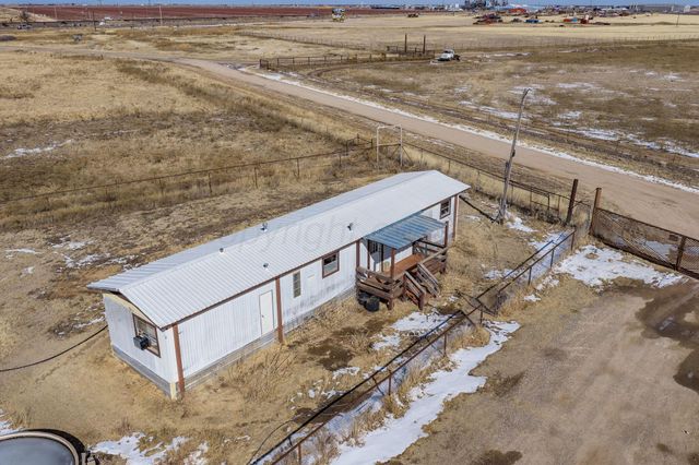 8275 County Road 4, Pampa, TX 79065