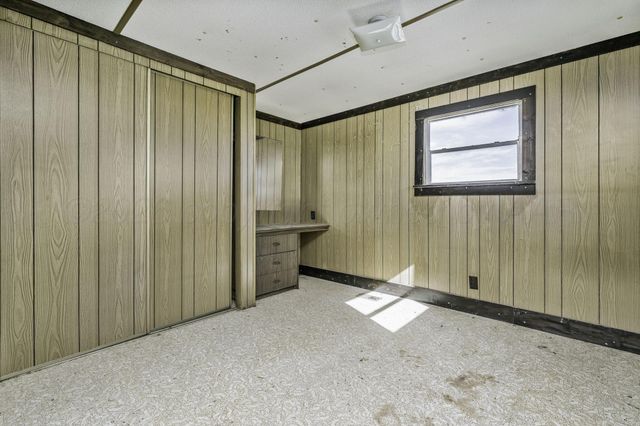 8275 County Road 4, Pampa, TX 79065