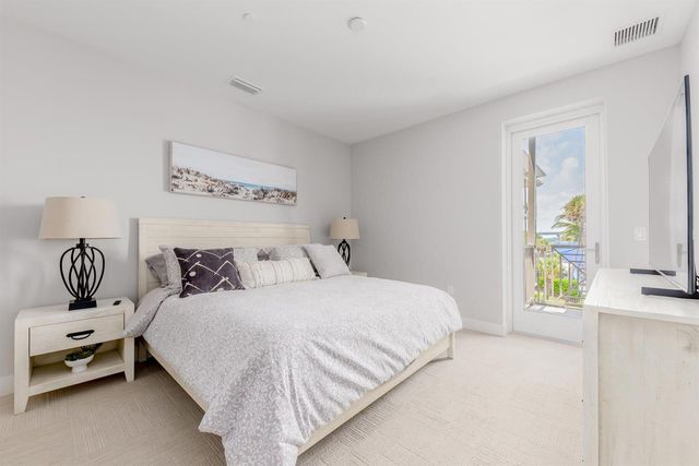 41 SW Seminole Street 305, Stuart, FL 34994
